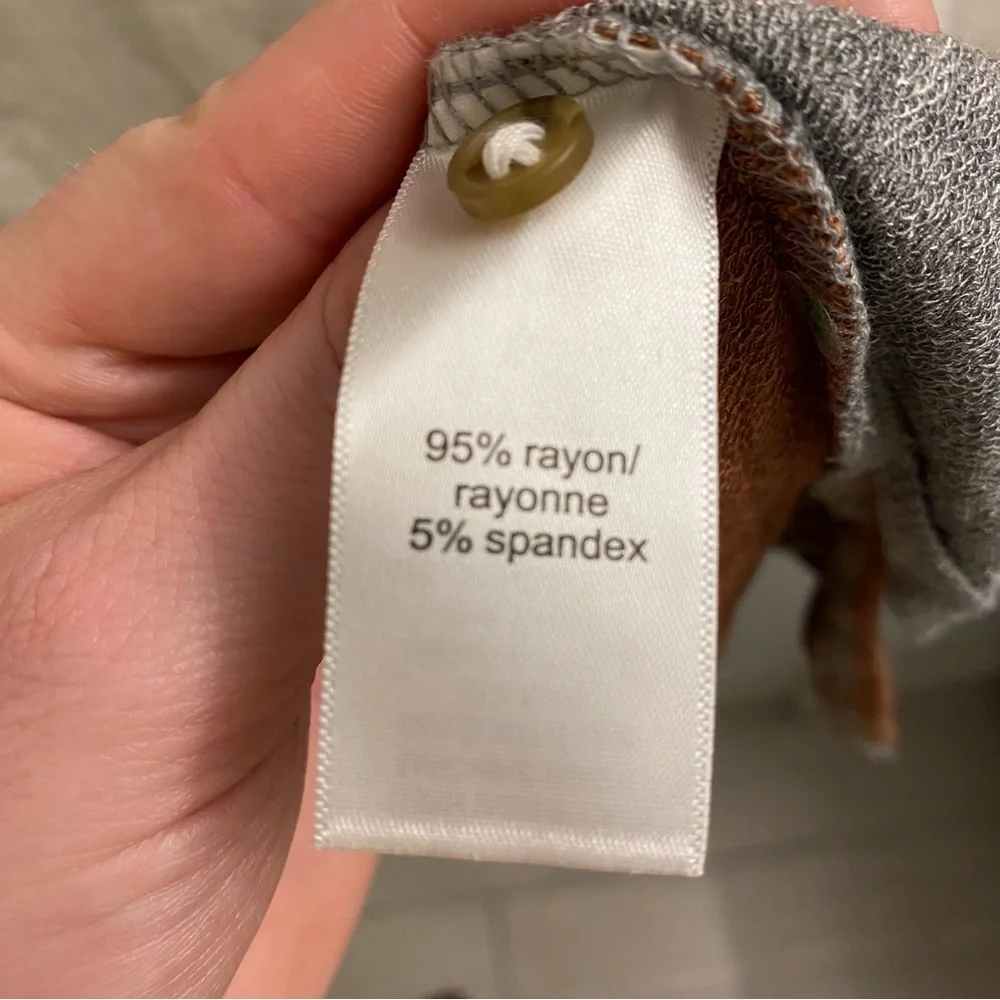 Maurices Rugby Colorblock Henley Tee Size L - Picture 4 of 5